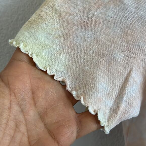 American Eagle Tie Dye Knot Front Lettuce Edge Top Tee Blouse XS - Picture 4 of 6